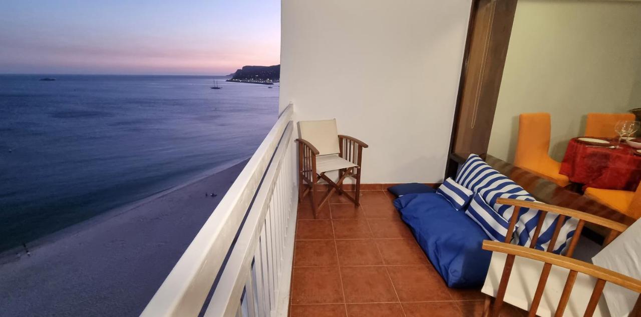 Sesimbra Sun&Sea - Beachfront Apartment! エクステリア 写真