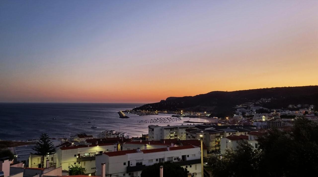 Sesimbra Sun&Sea - Beachfront Apartment! エクステリア 写真